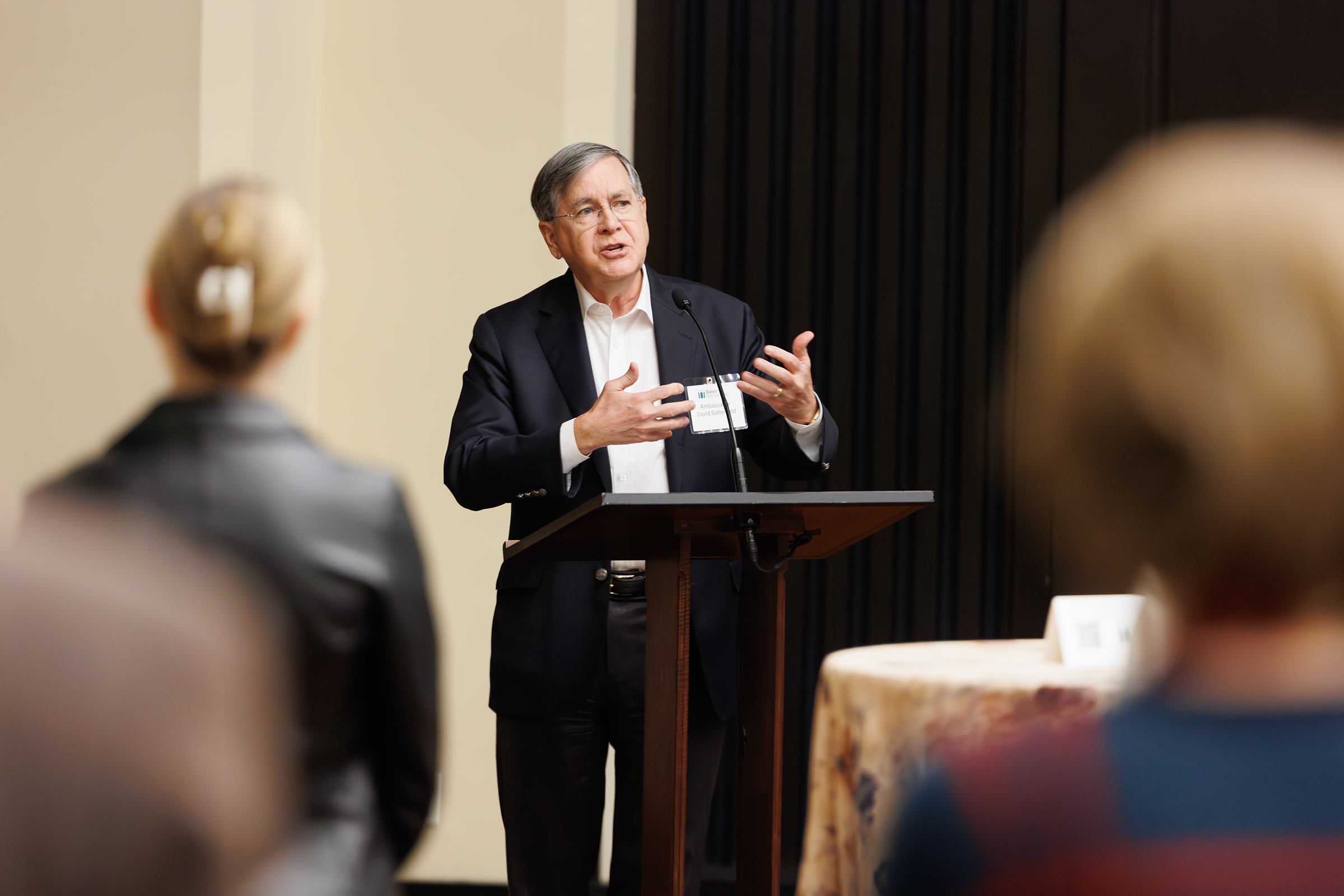 Baker Institute Director David Satterfield delivers remarks at the Fall Roundtable Reception